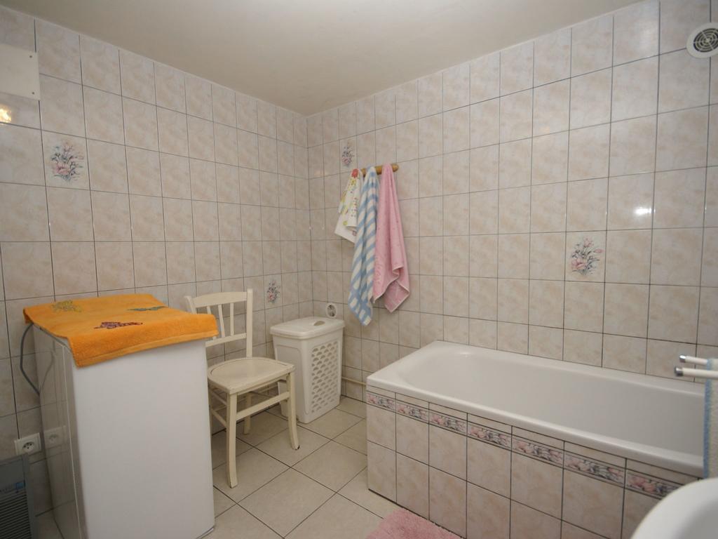 Spacious Holiday Home Near The Forest Esmoulieres ภายนอก รูปภาพ